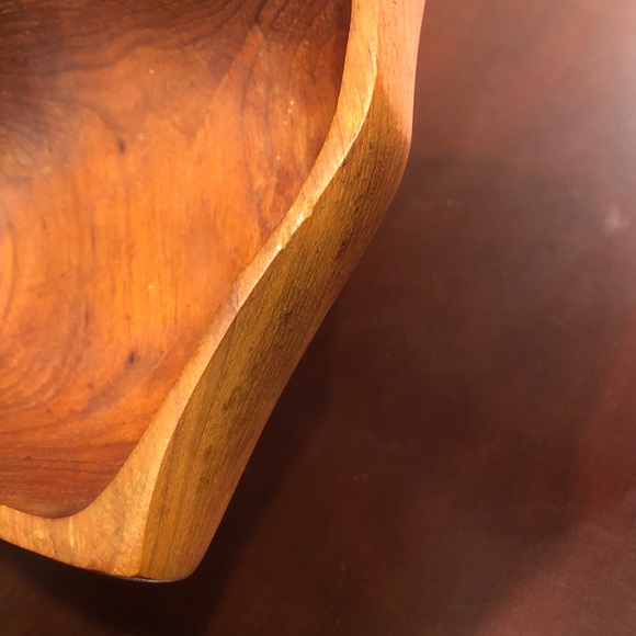 MCM Wood of the World Hand Carved Wood Leaf Tray - Picture 10 of 12